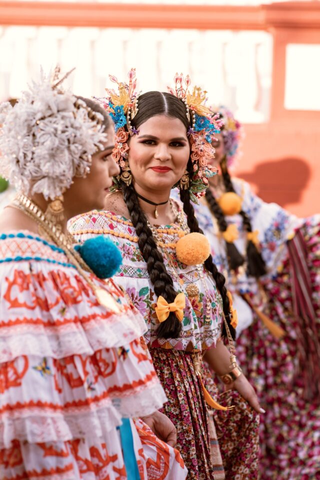 Global Bank rinde honor a las tradiciones panameñas Agenda Panama