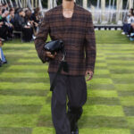 LOUIS_VUITTON_MENS_SPRING_SUMMER_2025_LOOK_32