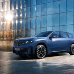 P90615622_highRes_the-new-bmw-ix3-50-x