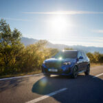 P90566422_highRes_the-bmw-ix1-09-24