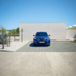 P90566438_highRes_the-bmw-ix1-09-24